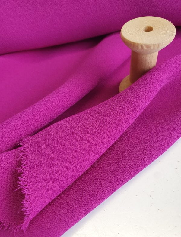 100% Polyester Triple Crepe 'BESTSELLER'