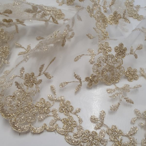 Elegantly Embroidered scalloped runner lace - Image 7