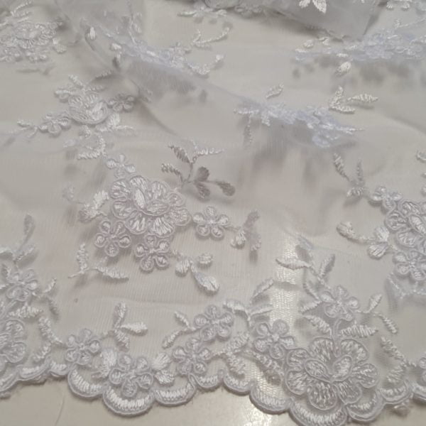 Elegantly Embroidered scalloped runner lace - Image 9