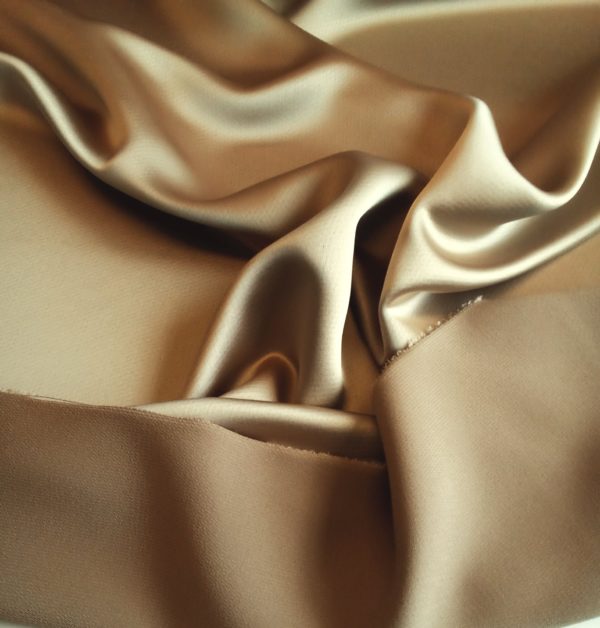 Reversible Bridal and Eveningwear Satin Marocaine Faille - Image 12