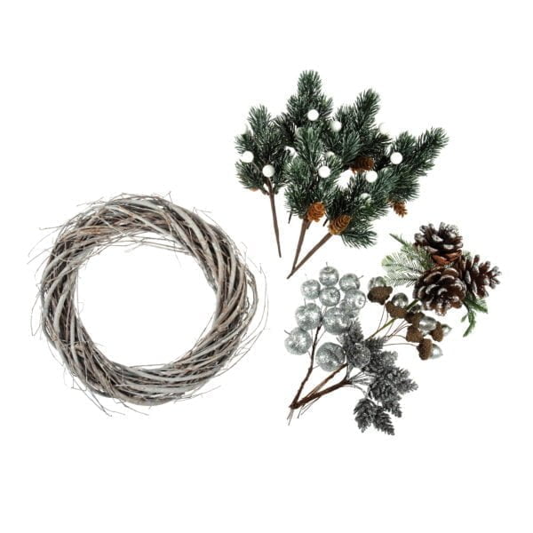 Make your own Traditional Wreath Craft Kit- Narnia - Image 2