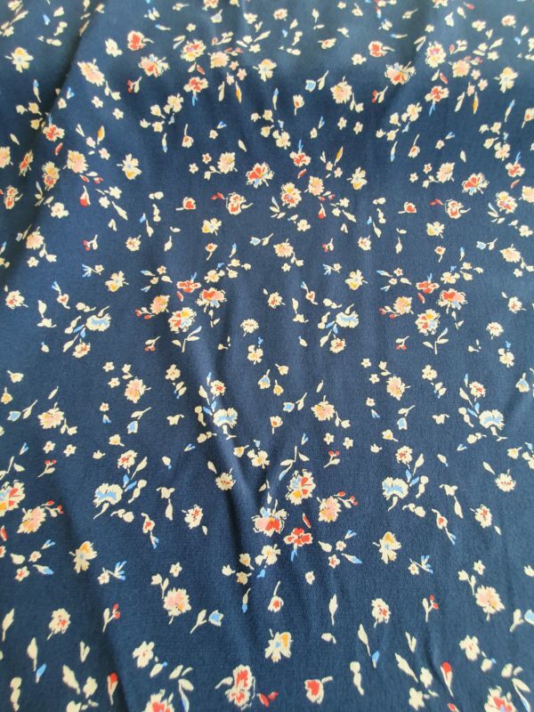 Indigo Floral silky crepe viscose - Image 2