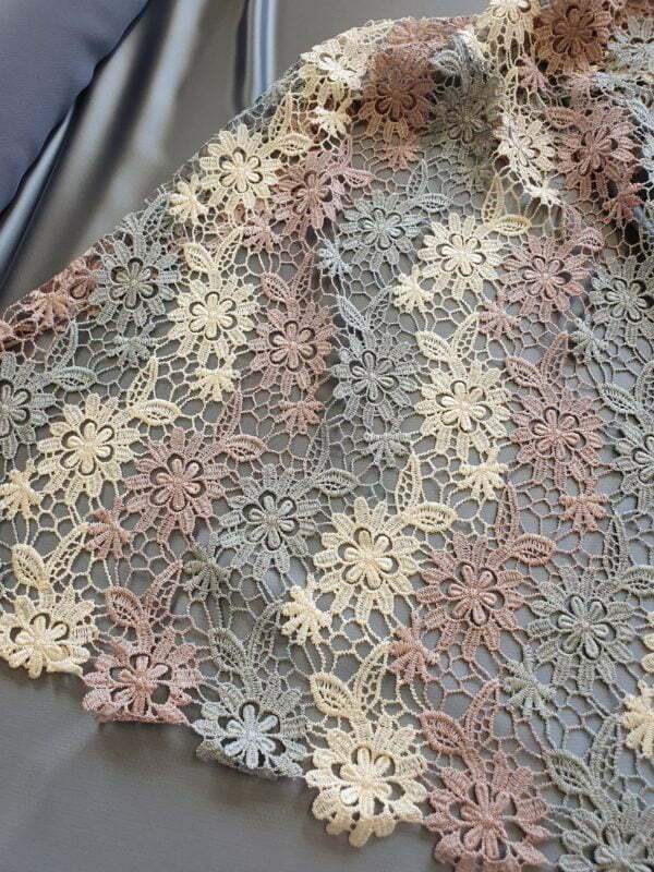 'Chloe' Vintage Cluny crochet styled Tri-Colour lace - Image 3