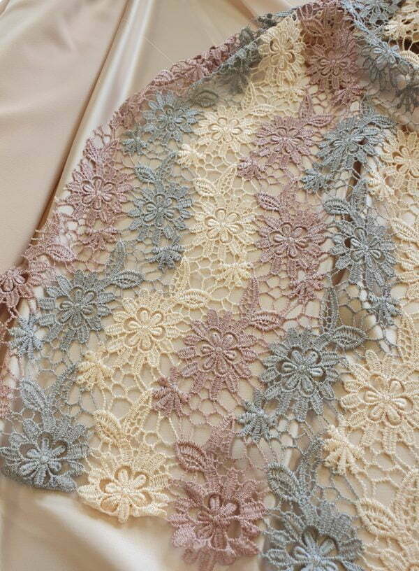 'Chloe' Vintage Cluny crochet styled Tri-Colour lace - Image 4
