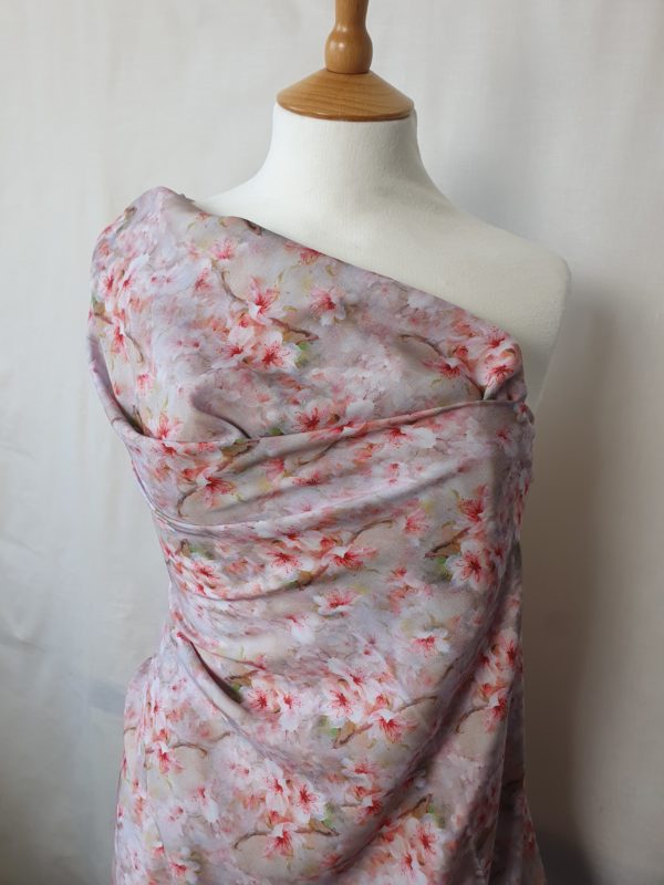 Superior weave Viscose Challis in abstract designs - Image 2