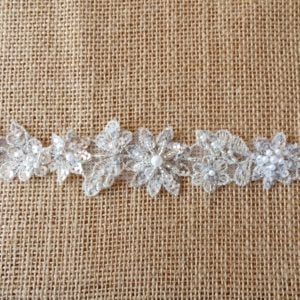 1"/25mm Narrow Flower Sequin and Beaded Trim with scattered pearls