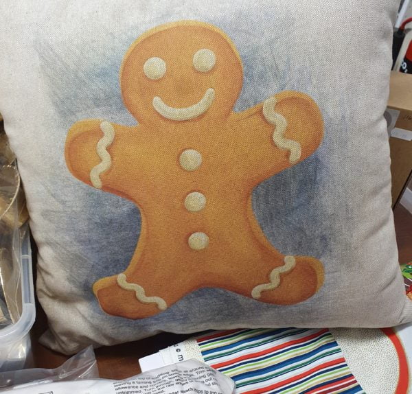 Crafty Linen panel Christmas Cushion Kits - SALE - Image 2
