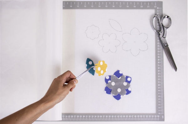 Fusing Mat by Milward 266 9014: Silicone Coated Fibreglass, size: 43.2 x 61cm - Image 5