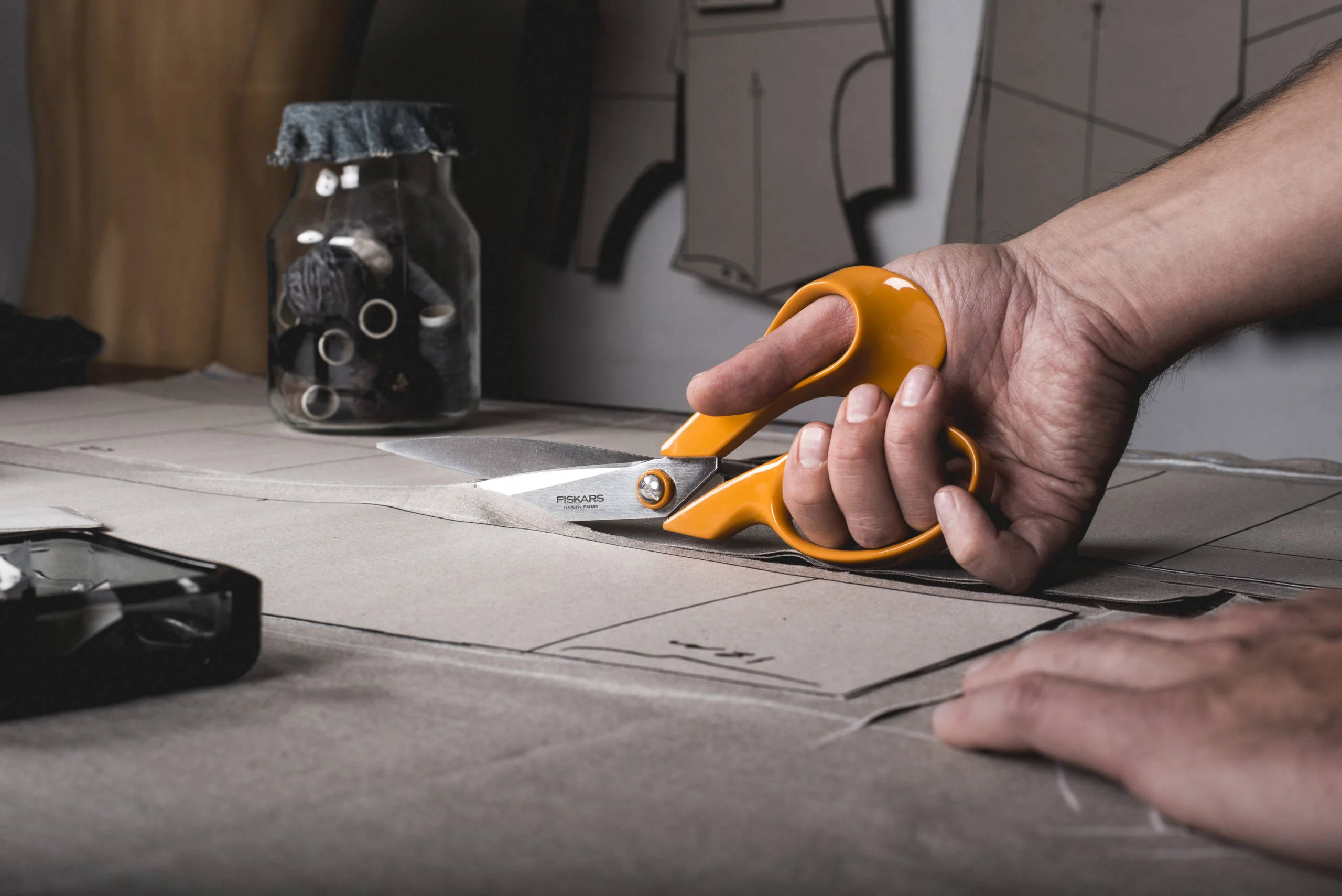 Classic Tailors Shears: 27cm or 10.6" by Fiskars - Image 3