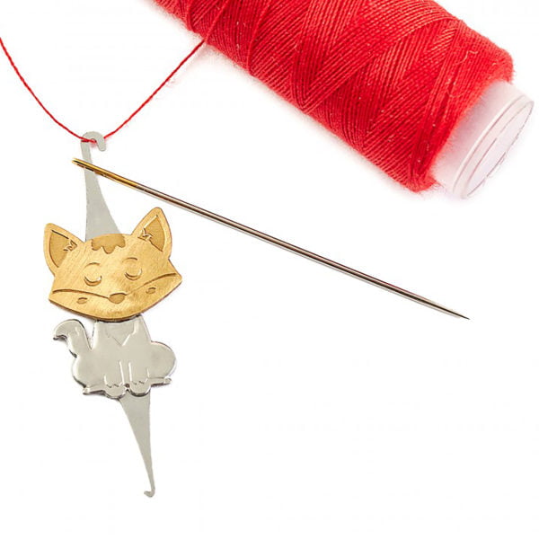 Smart Fox Dual Needle Threader - Image 2