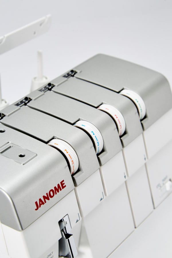 Air Thread 2000D Professional Overlocker by Janome - Image 3