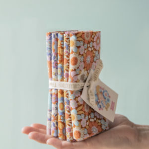 Wallflower by Tilda | Fat Quarters | Caramel | Bundle of 5