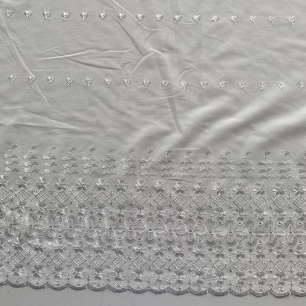 Embroidery Anglaise | Double scalloped - Image 4