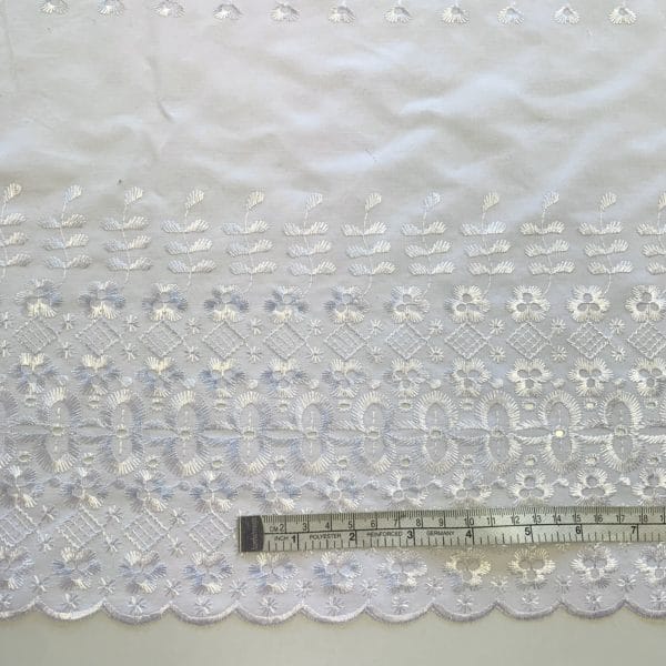 Embroidery Anglaise | Double scalloped - Image 3