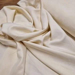 Soft Pongee Silk Like Dress Lining fabric