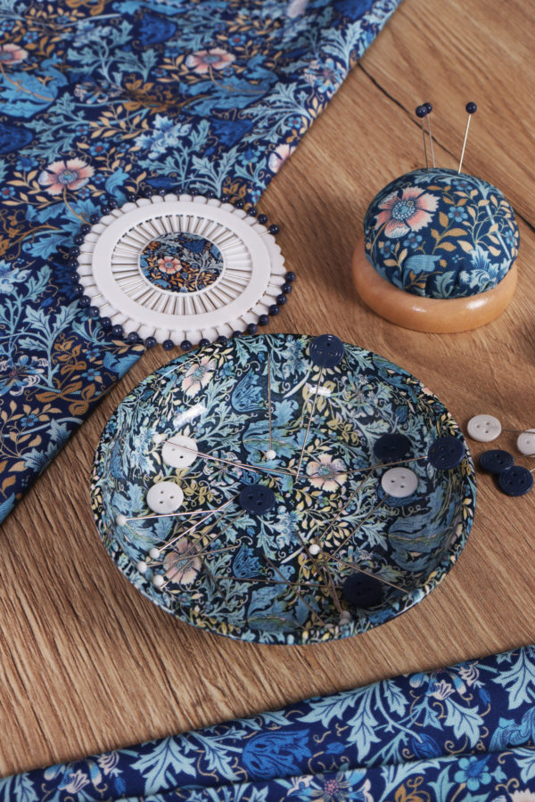 Magnetic Pin Dish | 11cm 4" with Woodblock Crafts design - Image 4