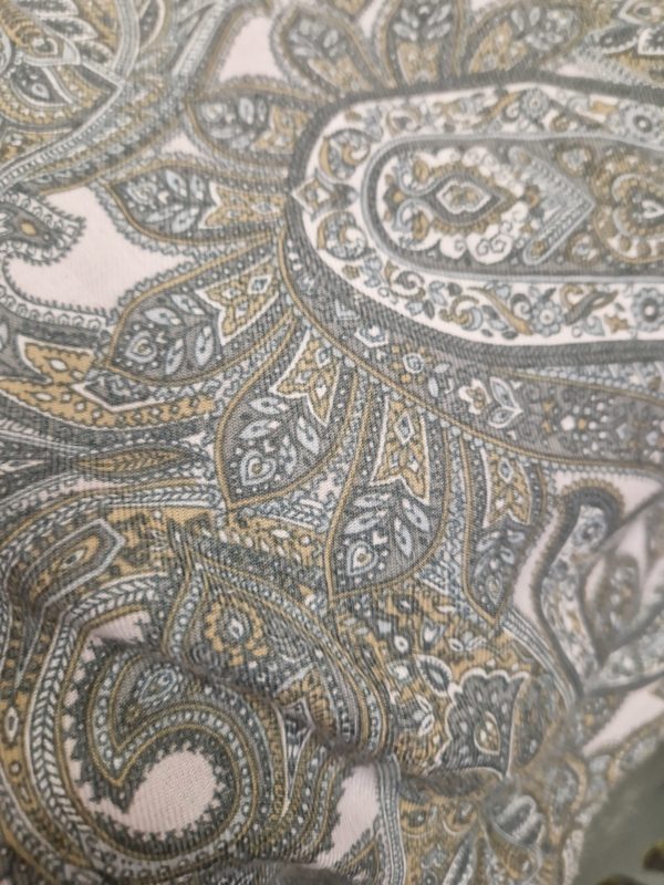 Viscose Twill 'Wool Touch' | Platinum Paisley - Image 4